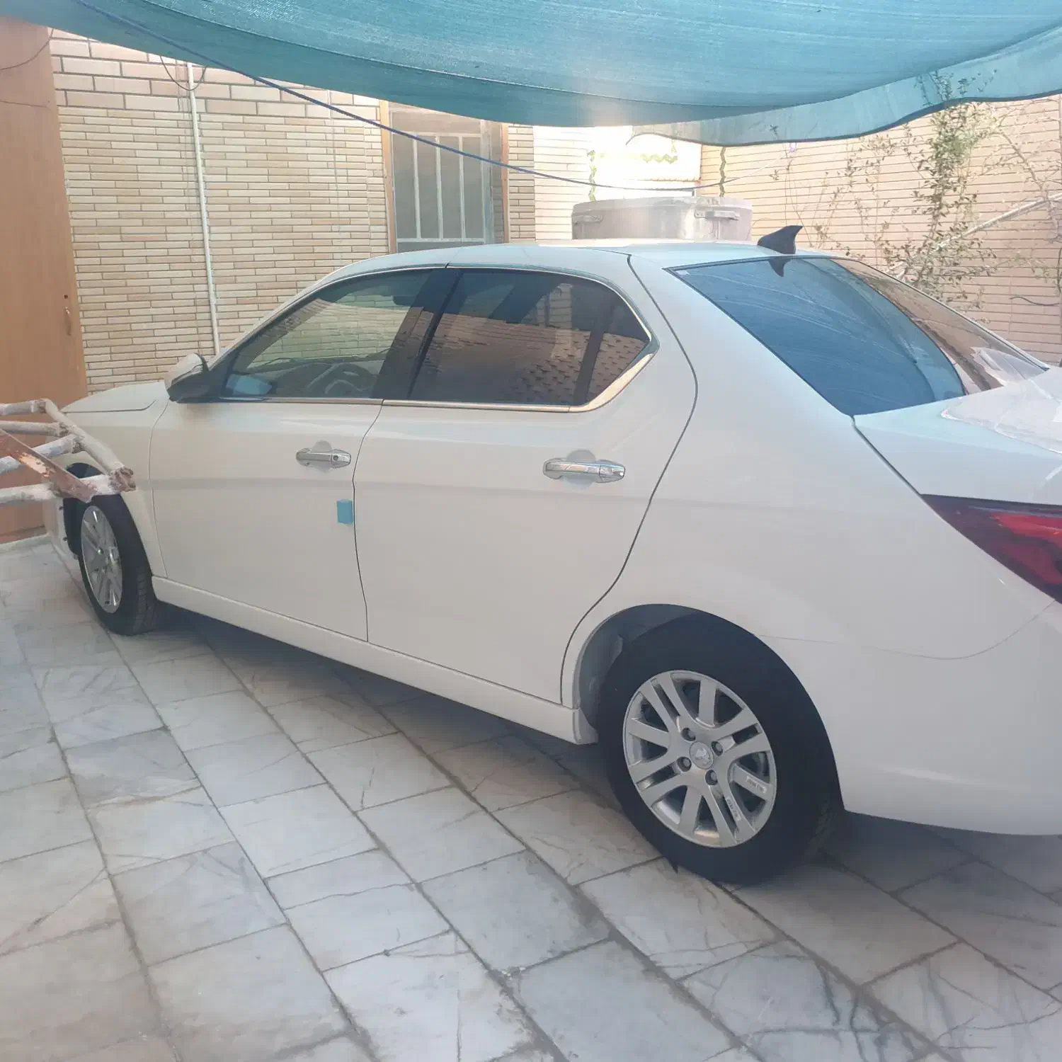 دنا پلاس ۶ دنده EF7p - 1404