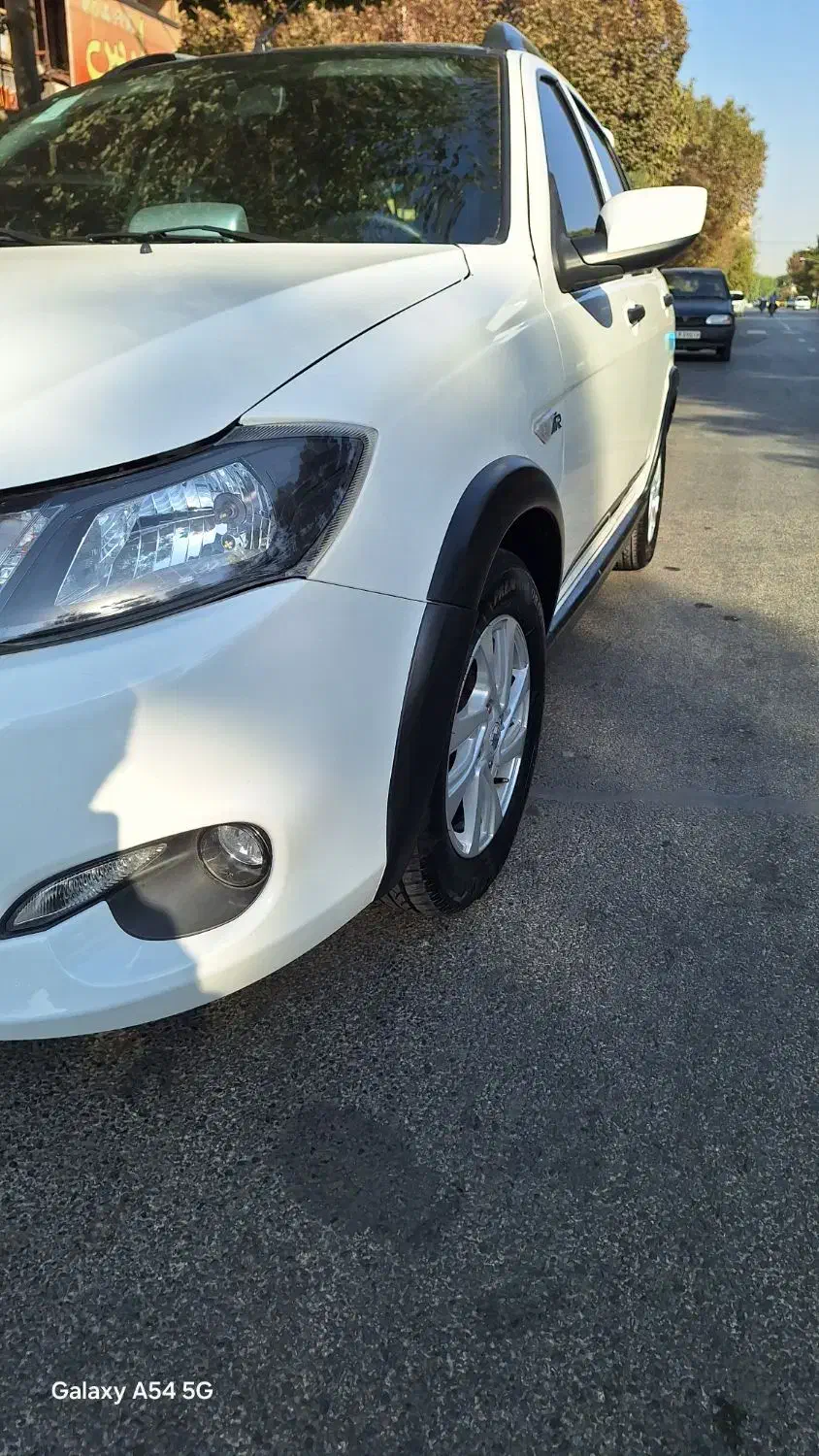 کوییک R دنده‌ای - 1402