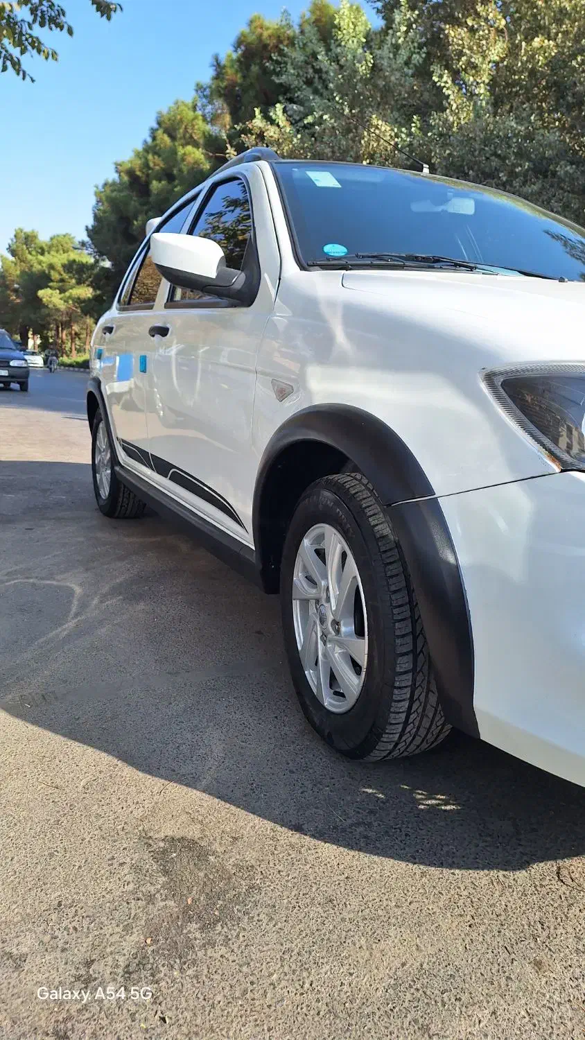 کوییک R دنده‌ای - 1402