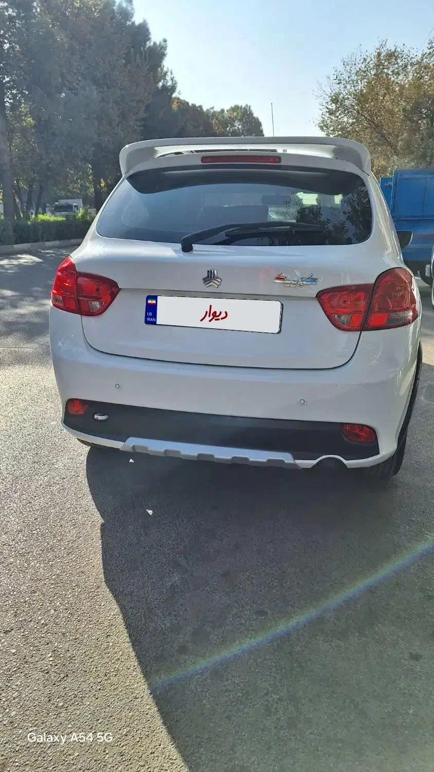 کوییک R دنده‌ای - 1402