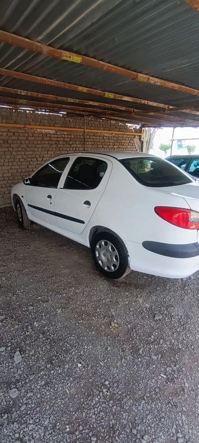 پژو ۲۰۶ صندوق دار v8 - 1390