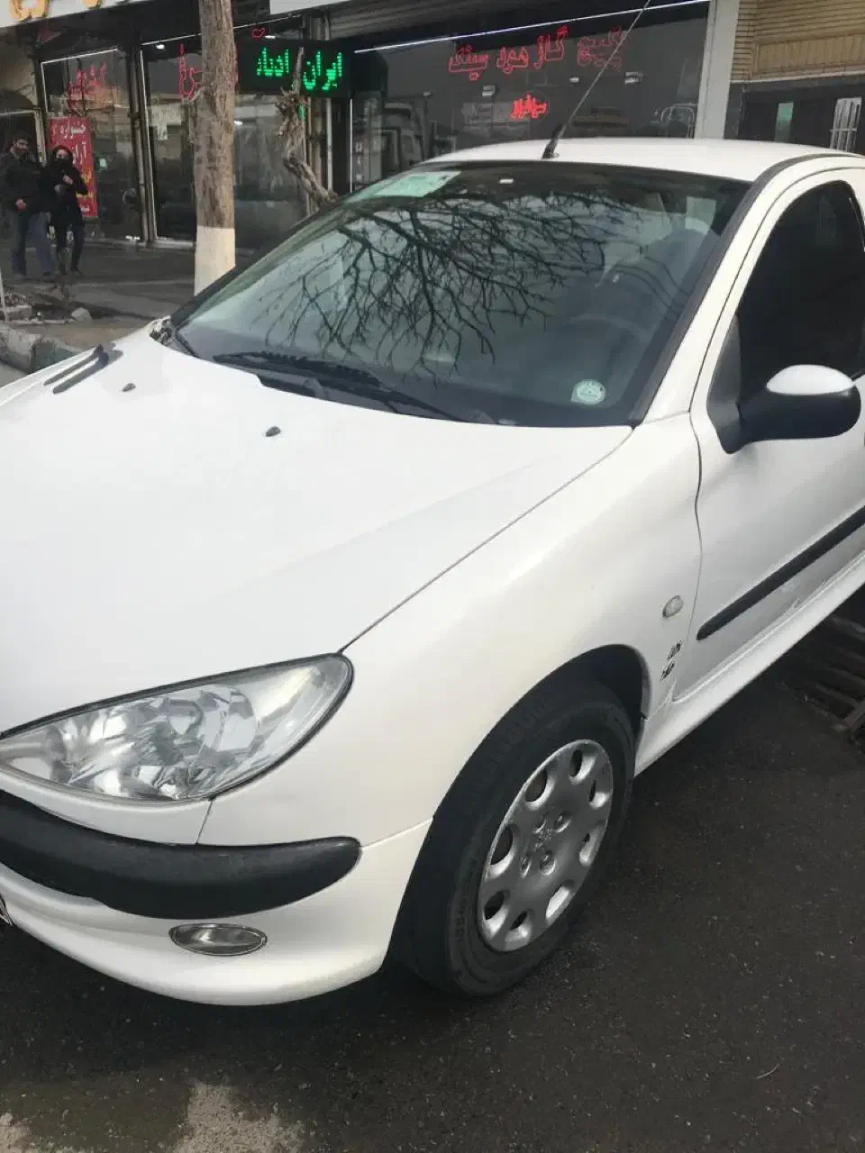 پژو ۲۰۶ صندوق دار v8 - 1394