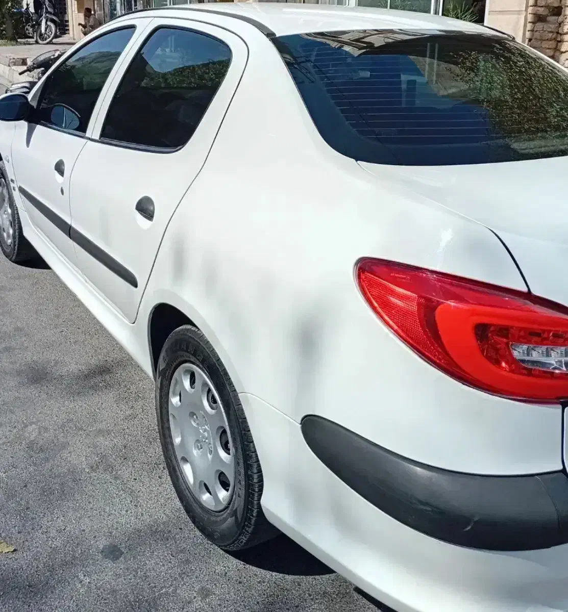 پژو ۲۰۶ صندوق دار v8 - 1391