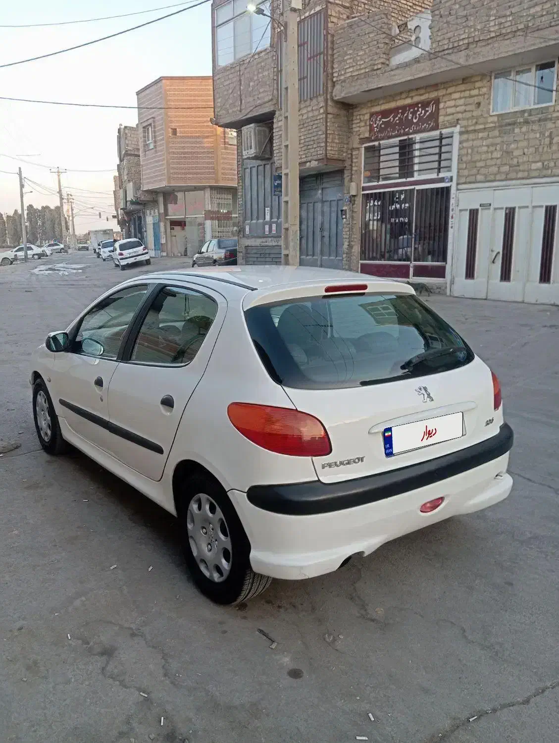 پژو 206 تیپ 3 - 1389