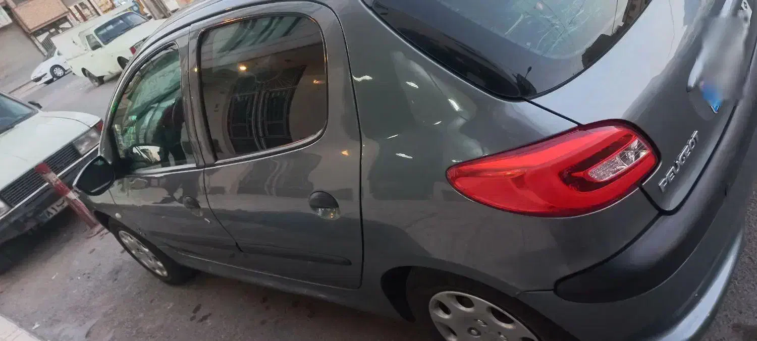 پژو 206 تیپ 5 - 1396