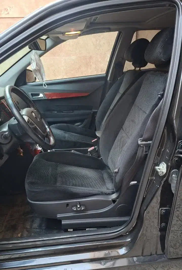 دنا پلاس توربو اتوماتیک - 1401