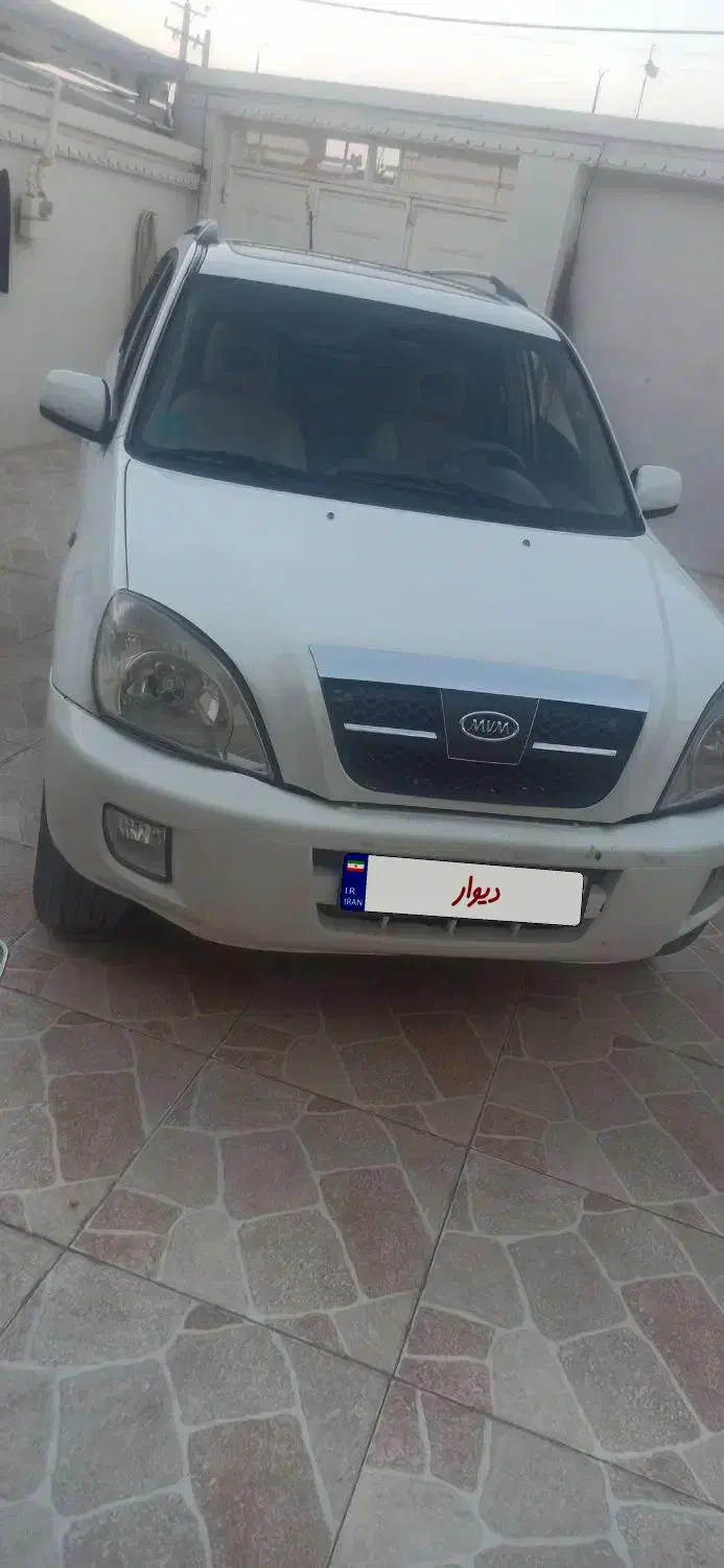 ام وی ام X33 دنده‌ای ساده - 1391