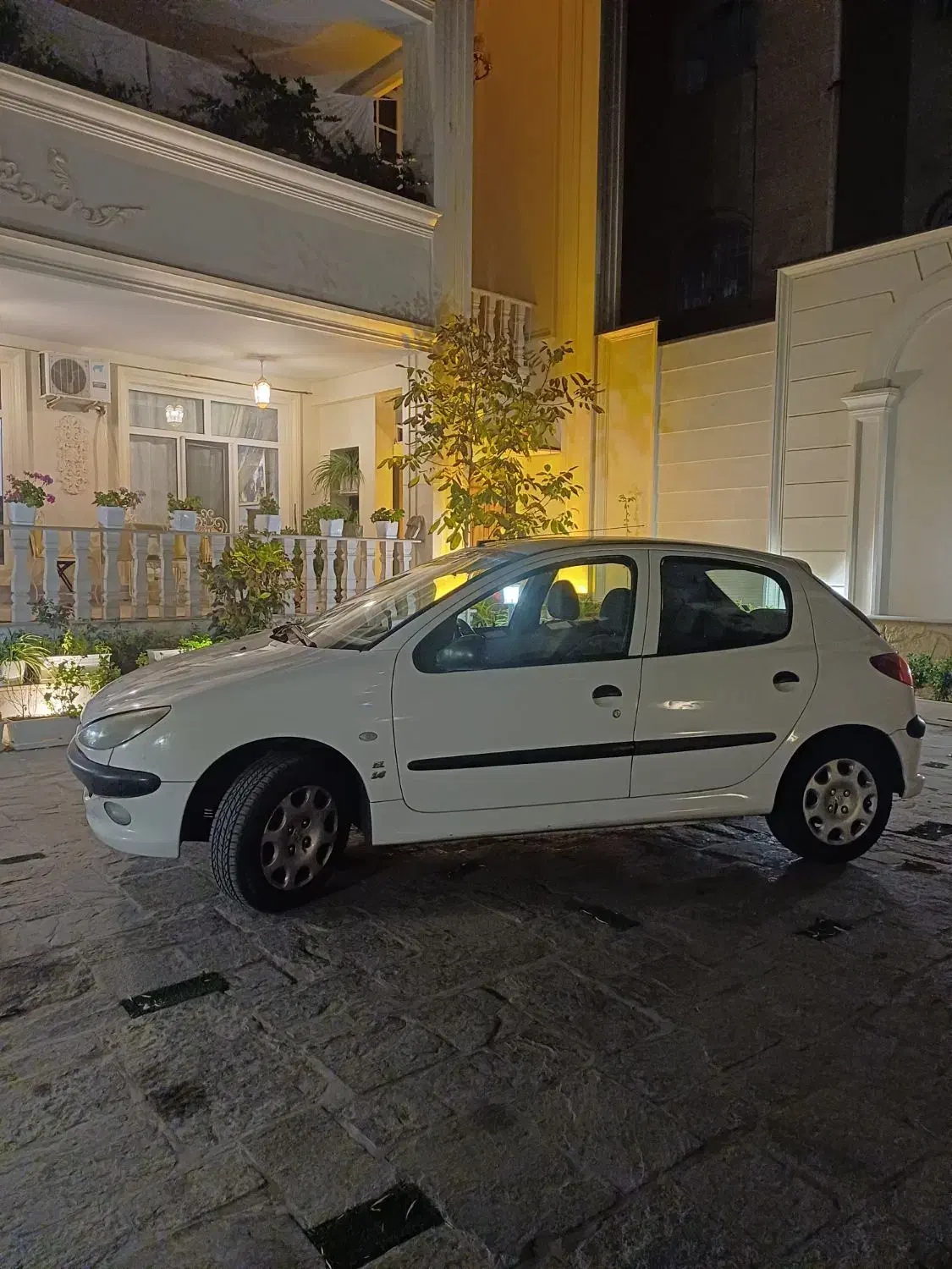 پژو 206 تیپ 2 - 1395