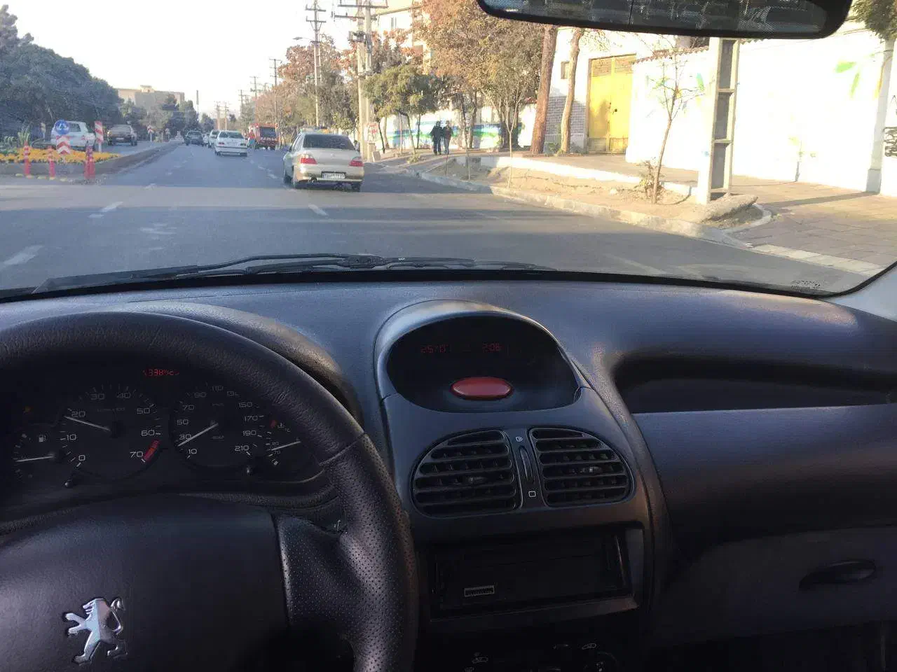 پژو 206 تیپ 2 - 1385