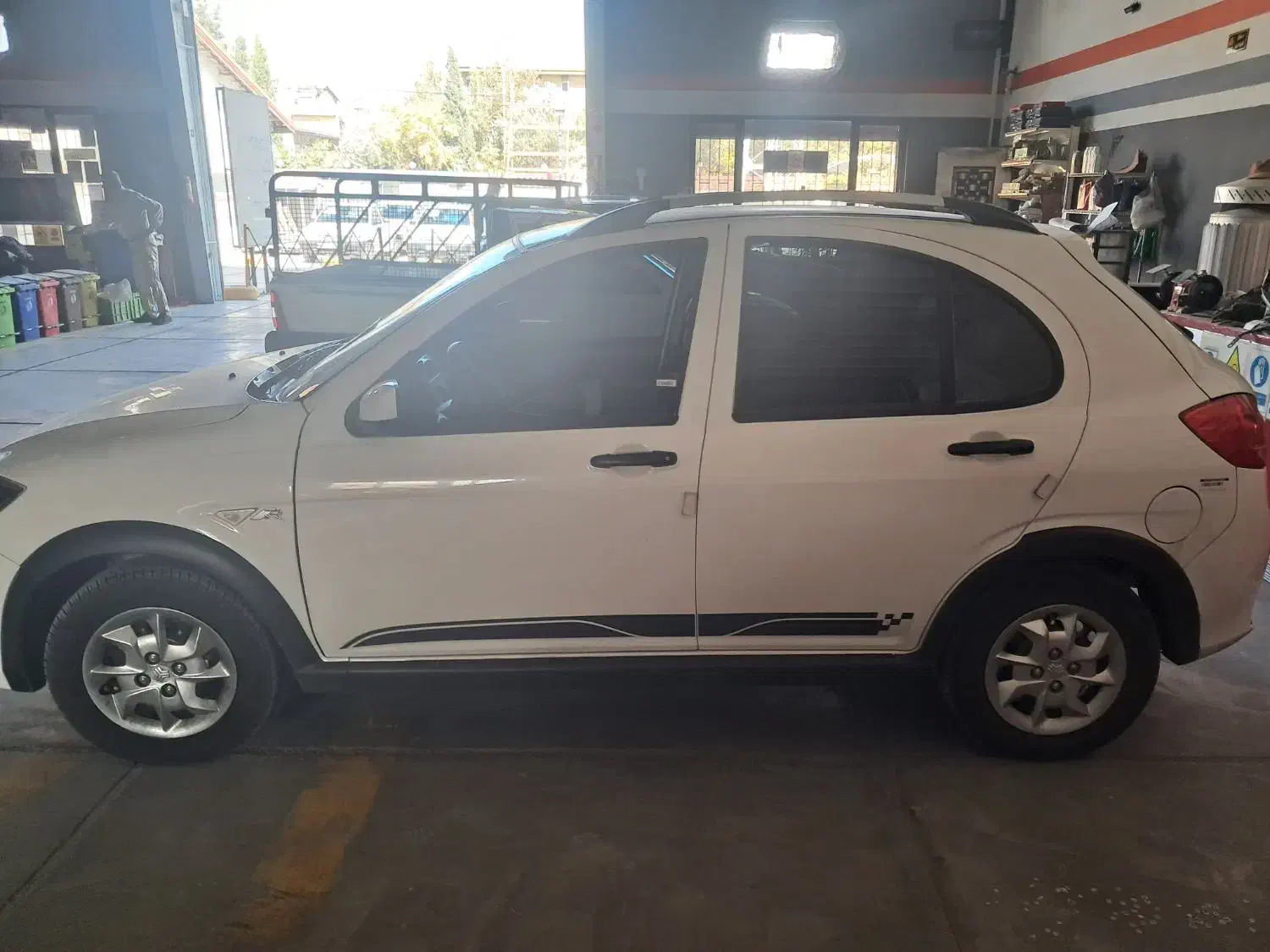 خودرو کوییک، R آگهی ann_20981933