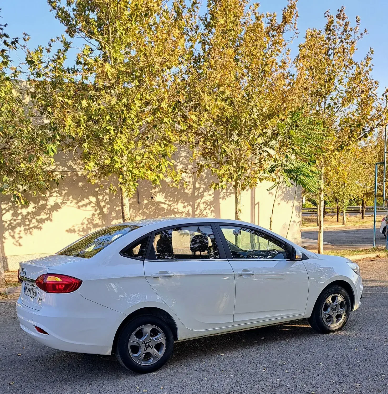 جک J4 اتوماتیک ساده - 1401