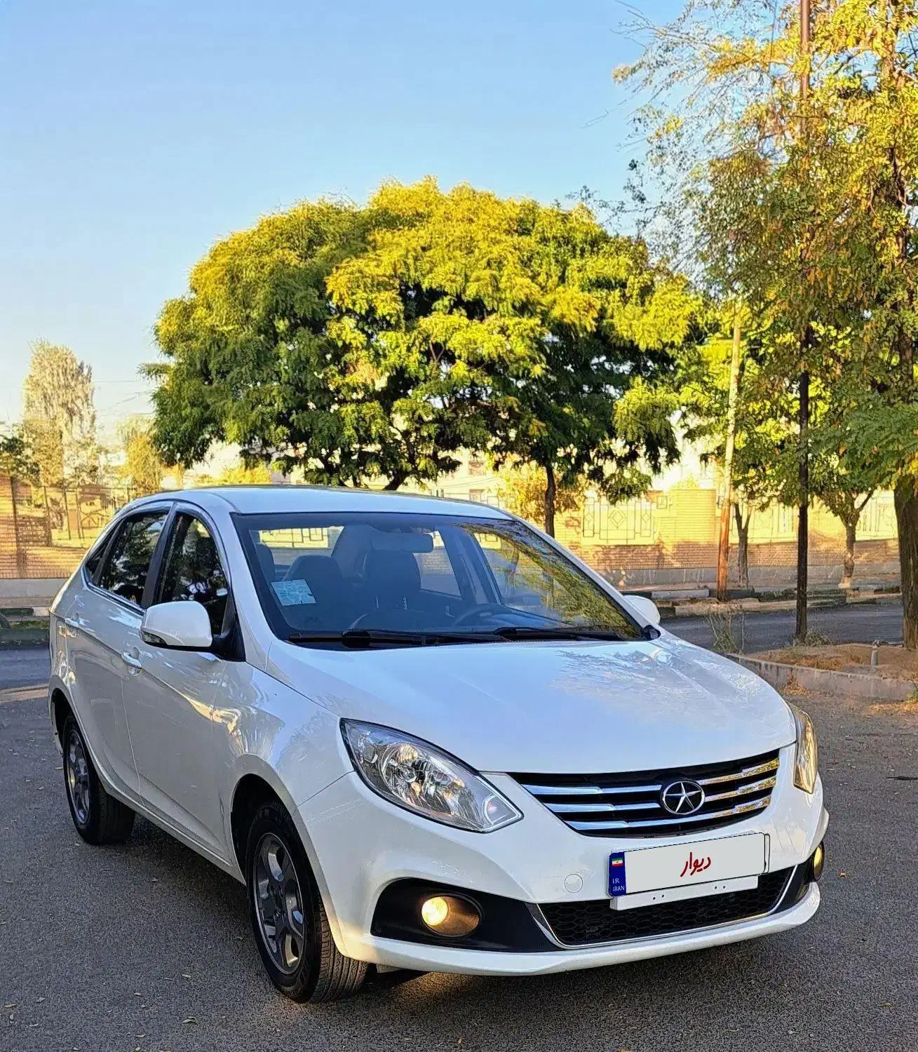 جک J4 اتوماتیک ساده - 1401