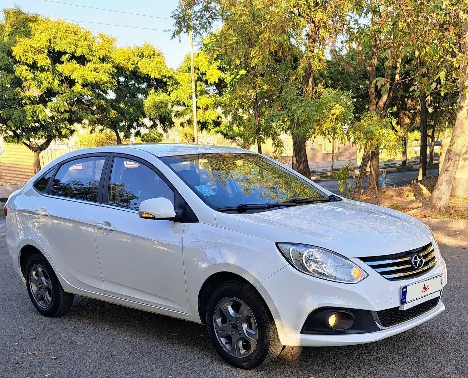 جک J4 اتوماتیک ساده - 1401