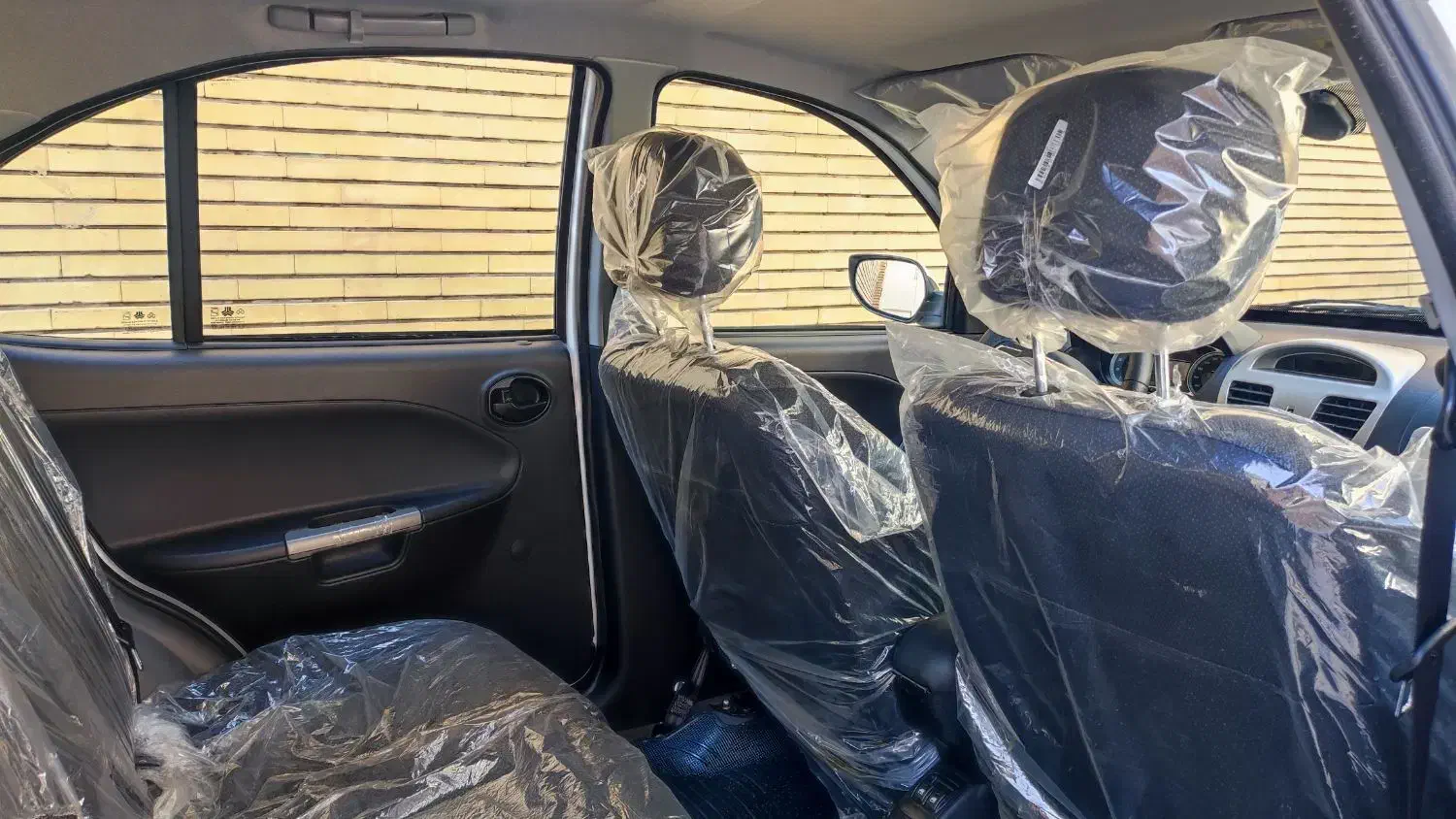 کوییک R دنده‌ای - 1404