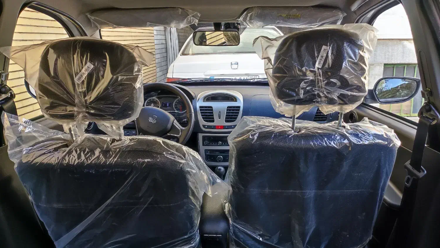 کوییک R دنده‌ای - 1404