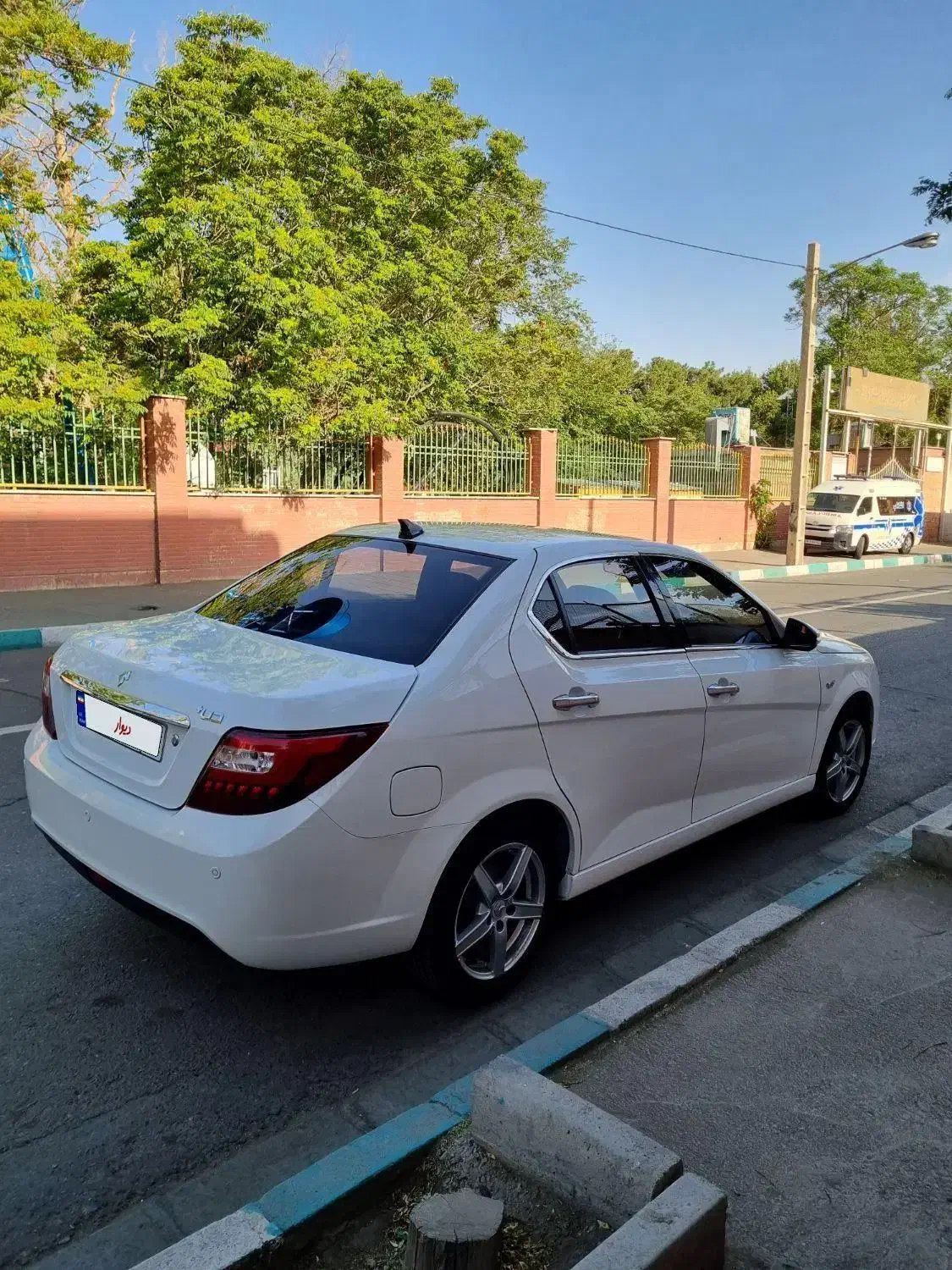 دنا پلاس توربو 6 دنده - 1402