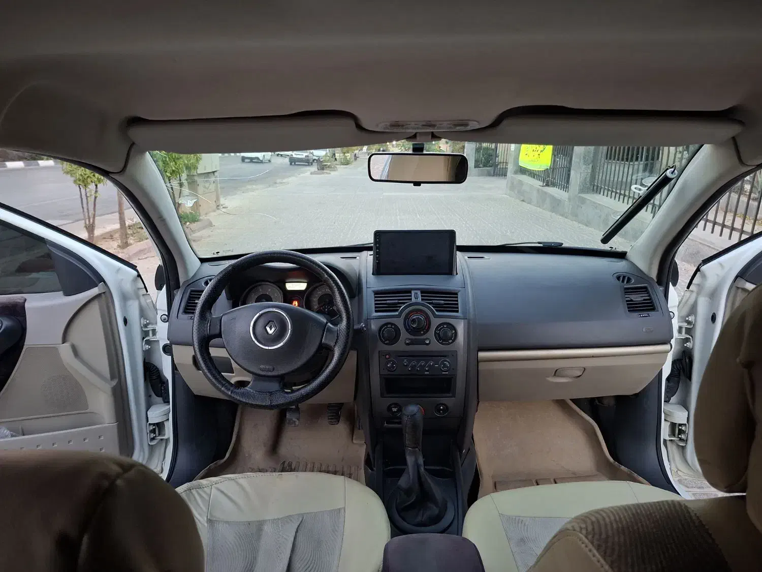 رنو مگان پارس خودرو 1600 E2 - 1391