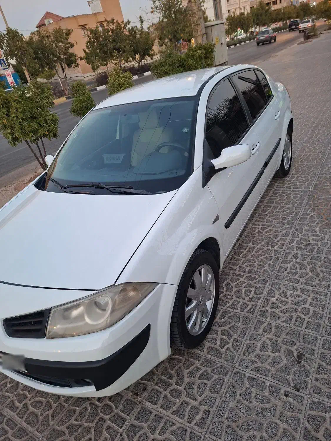 رنو مگان پارس خودرو 1600 E2 - 1391