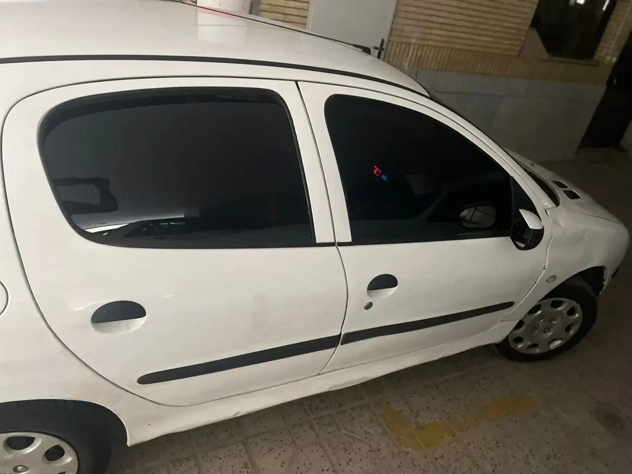 پژو 206 تیپ 2 - 1390