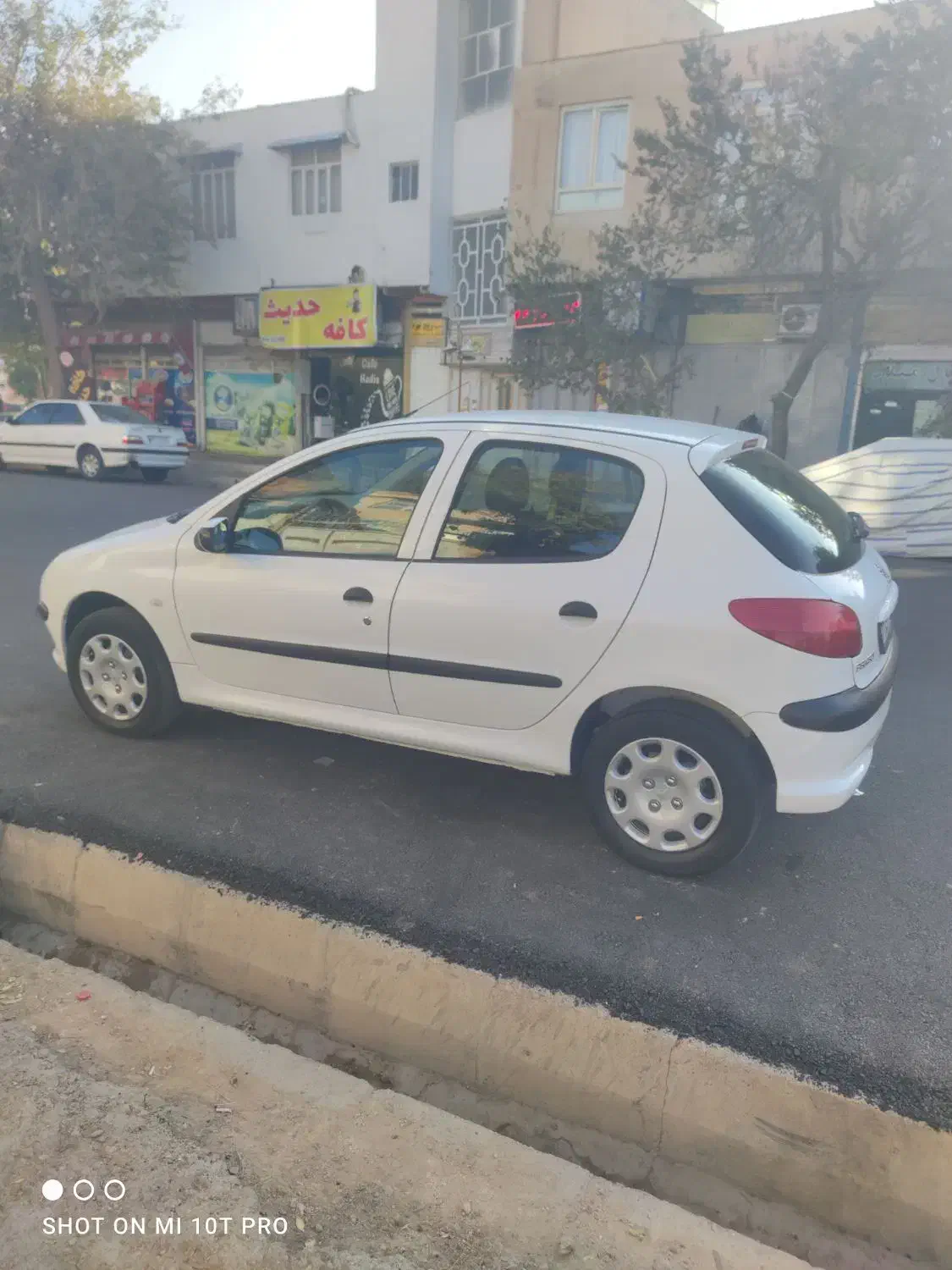 پژو 206 تیپ 2 - 1390