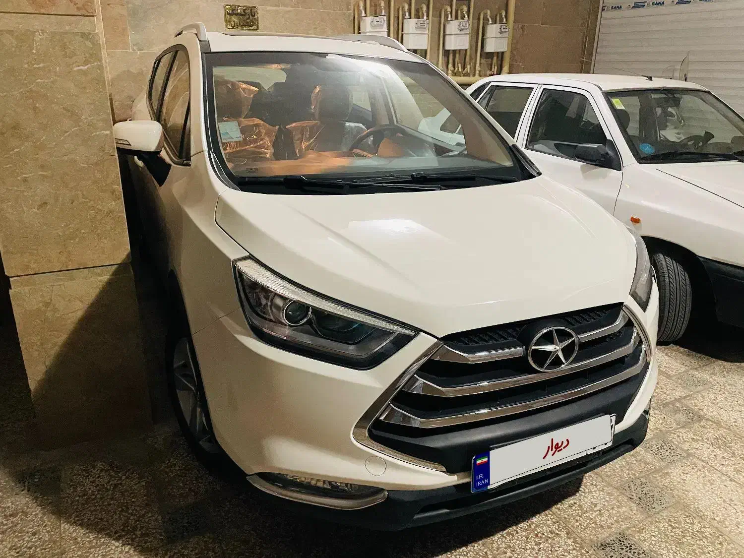 جک S3 اتوماتیک - 1402