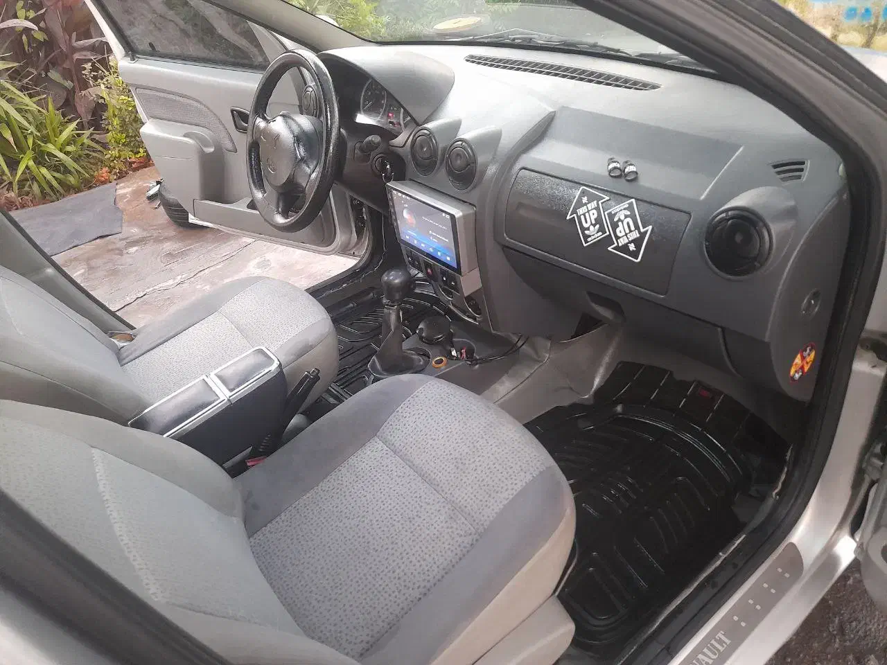 رنو تندر 90 E2 - 1386