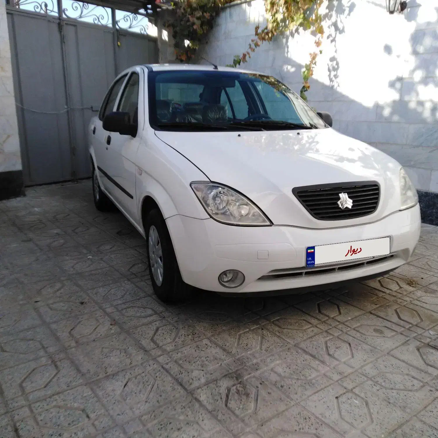 تیبا صندوق دار SX - 1400