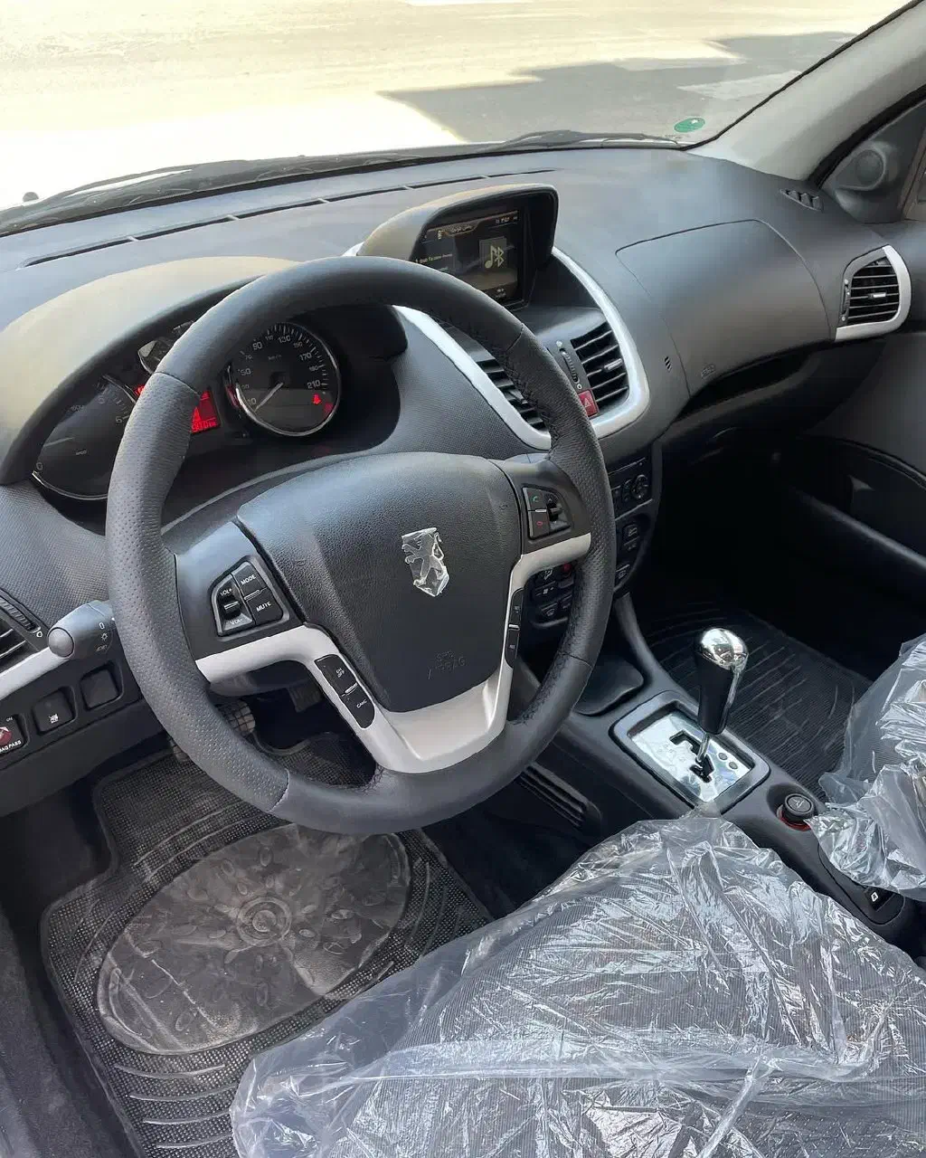 پژو 207 اتوماتیک TU5P - 1404