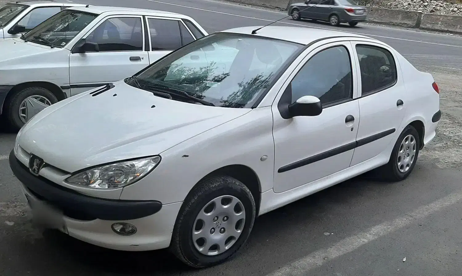 خودرو پژو، ۲۰۶ صندوق دار آگهی ann_20982797