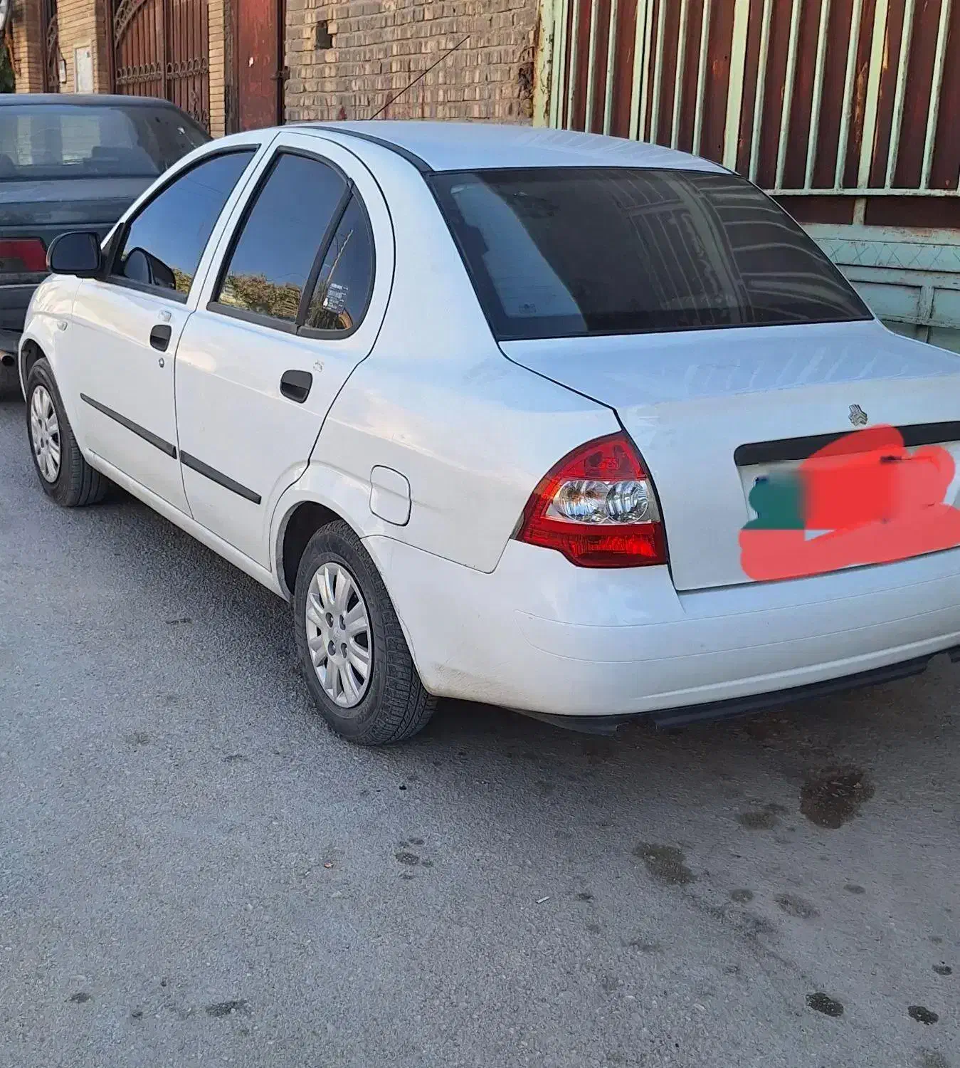 تیبا صندوق دار SX - 1400