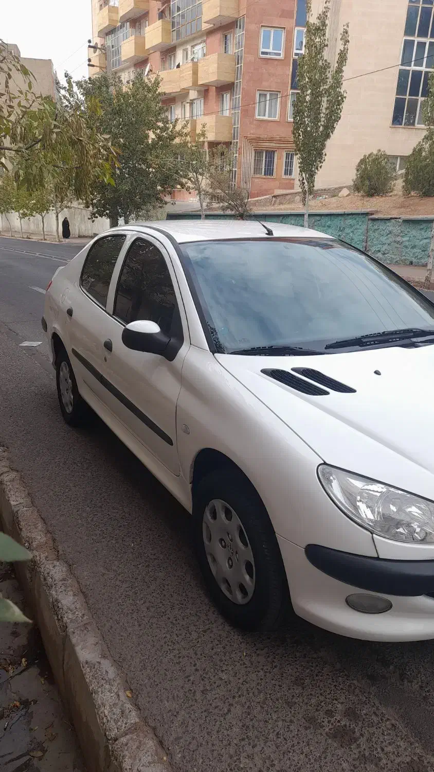 پژو ۲۰۶ صندوق دار v8 - 1399