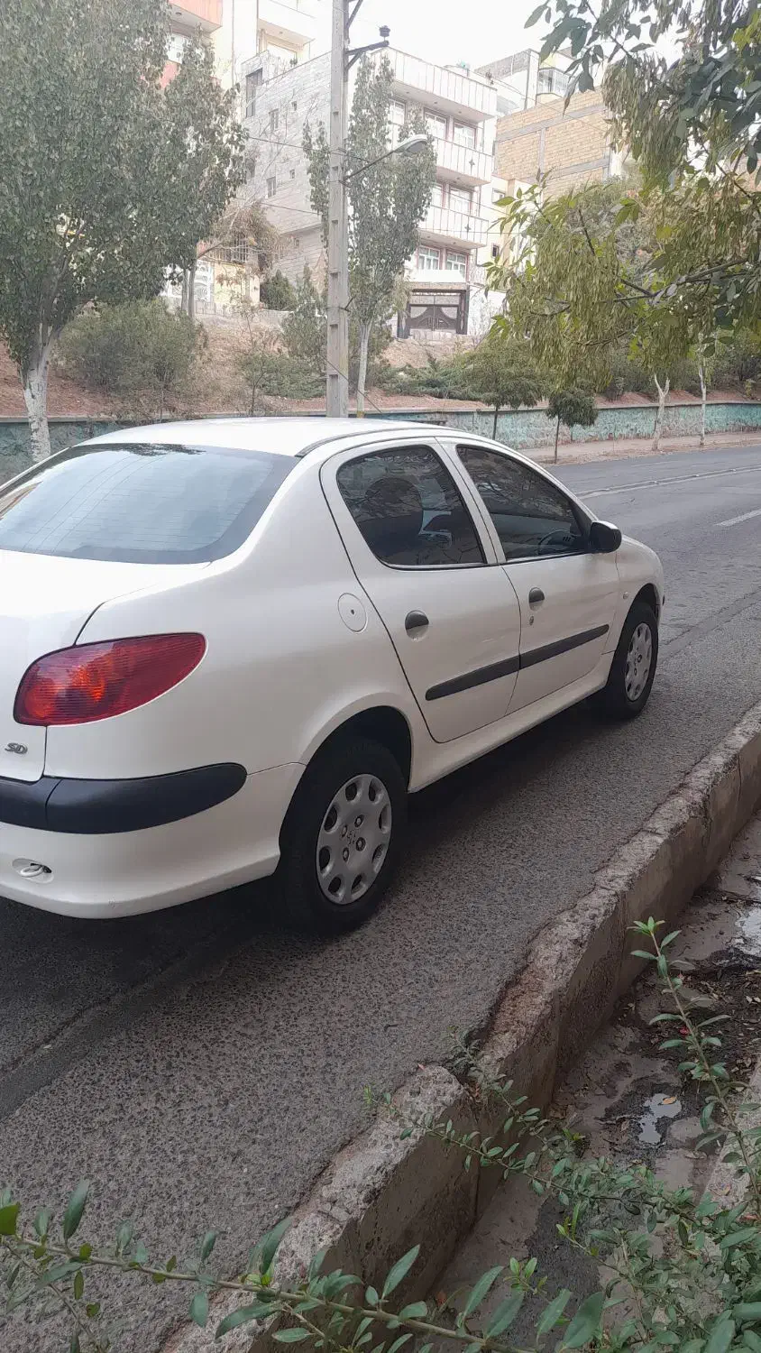 پژو ۲۰۶ صندوق دار v8 - 1399