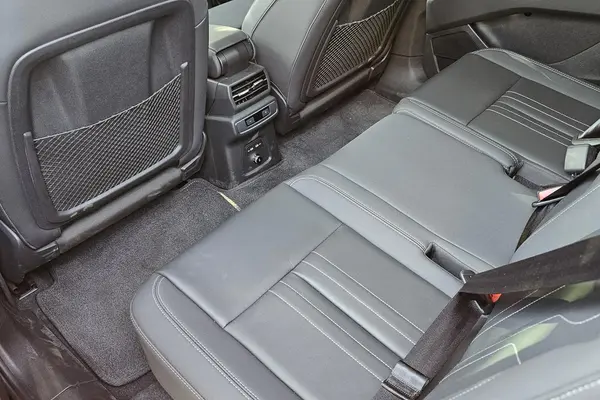 آئودی الکتریکی Q5 ۴۰ - 2024