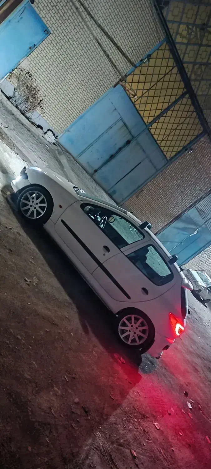 پژو 206 تیپ 2 - 1389