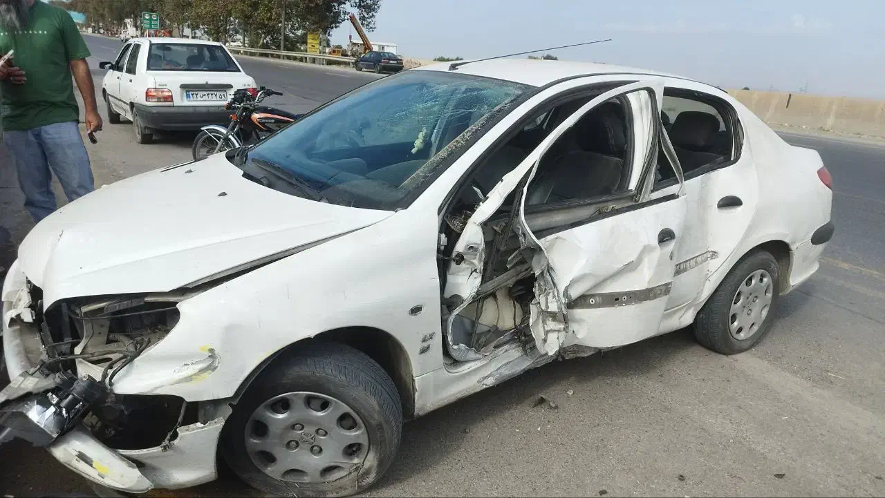 خودرو پژو، ۲۰۶ صندوق دار آگهی ann_20983202