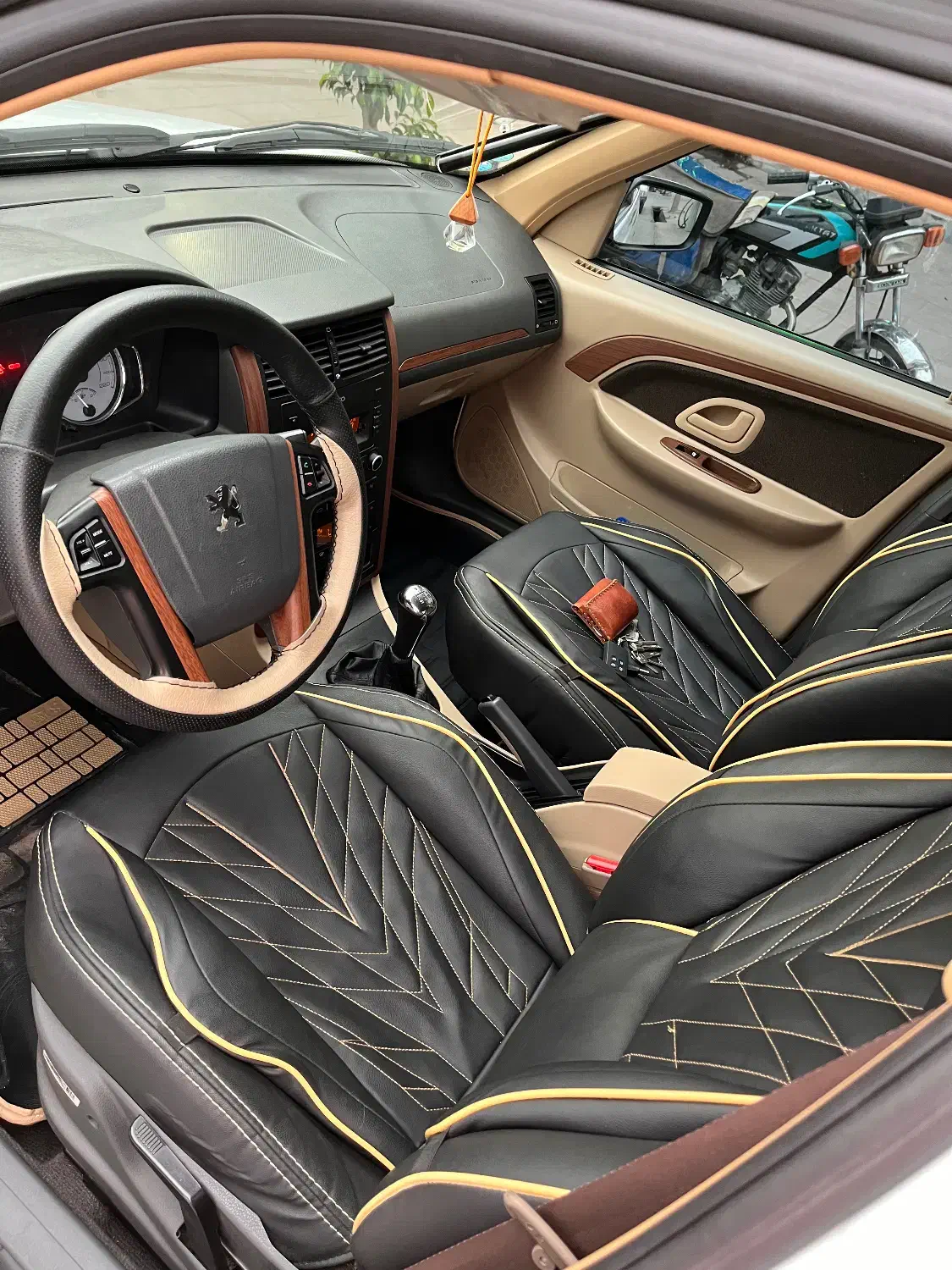 پژو پارس XU7P - 1401