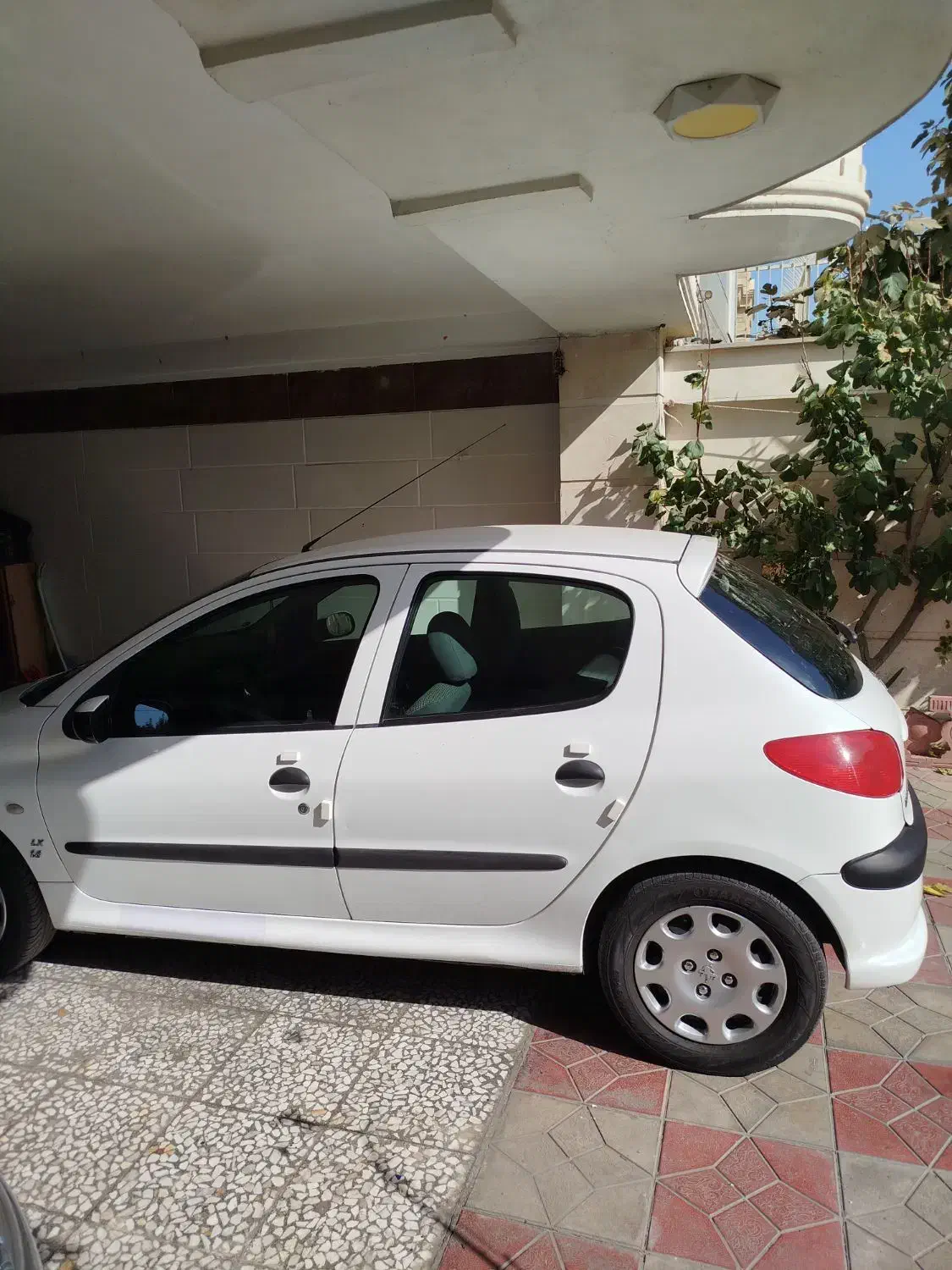 پژو 206 تیپ 5 - 1396