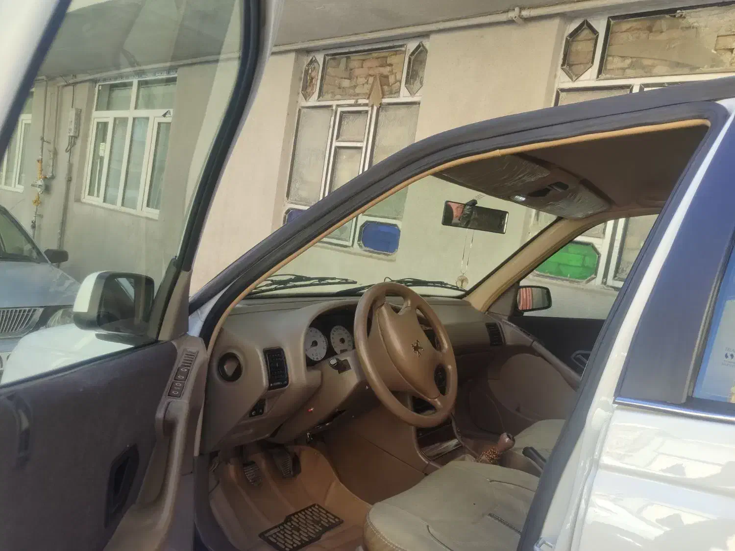 پژو پارس سال - 1389