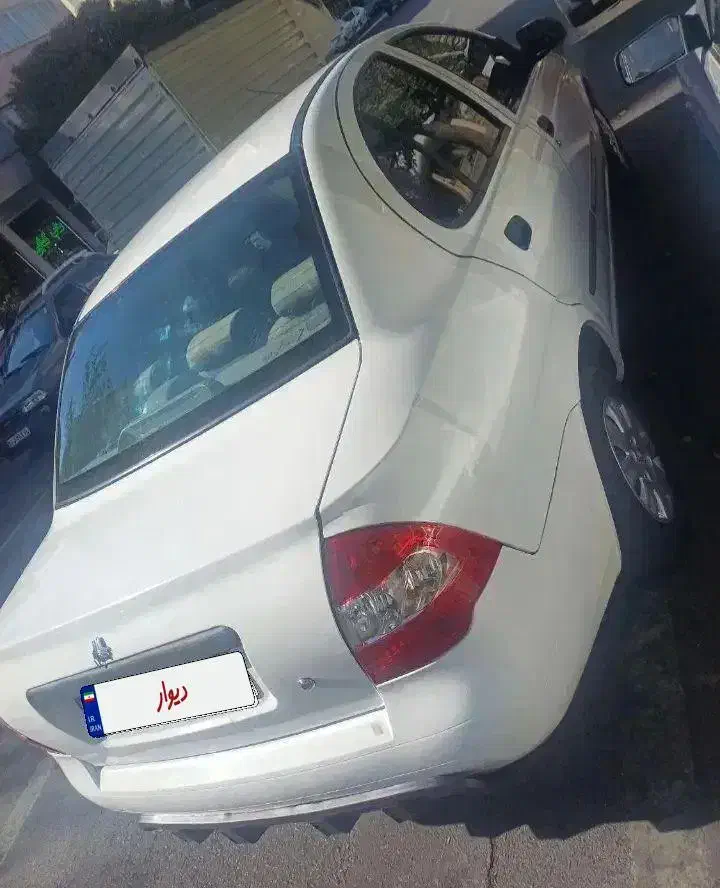 تیبا صندوق دار SX - 1400