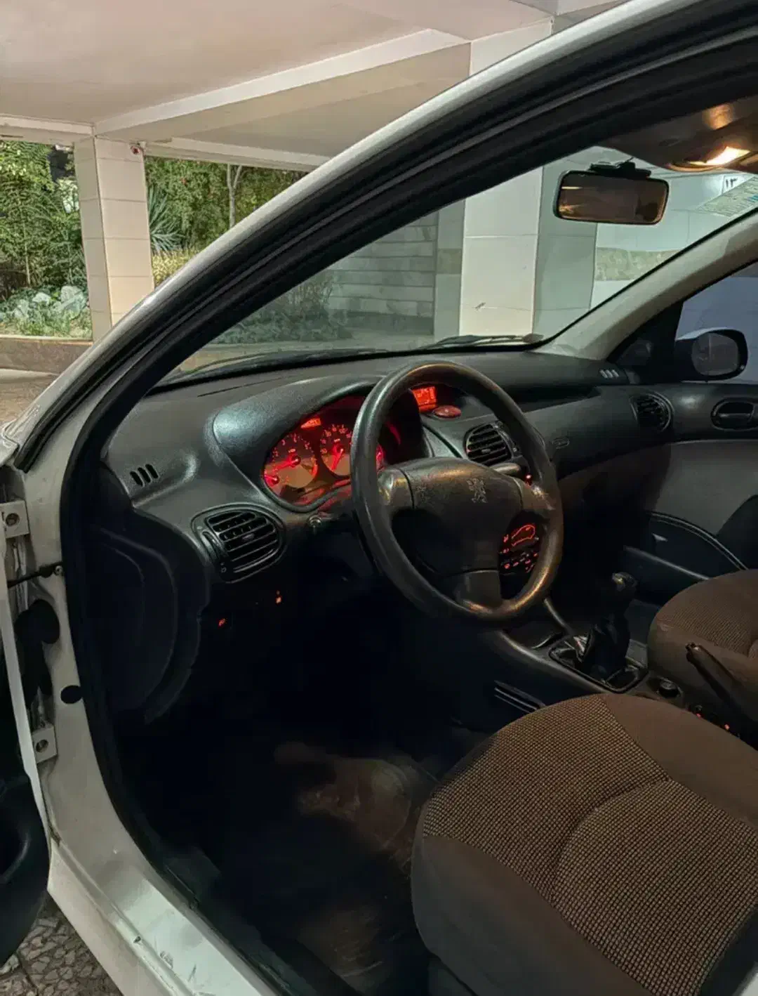 پژو 206 تیپ 2 - 1395