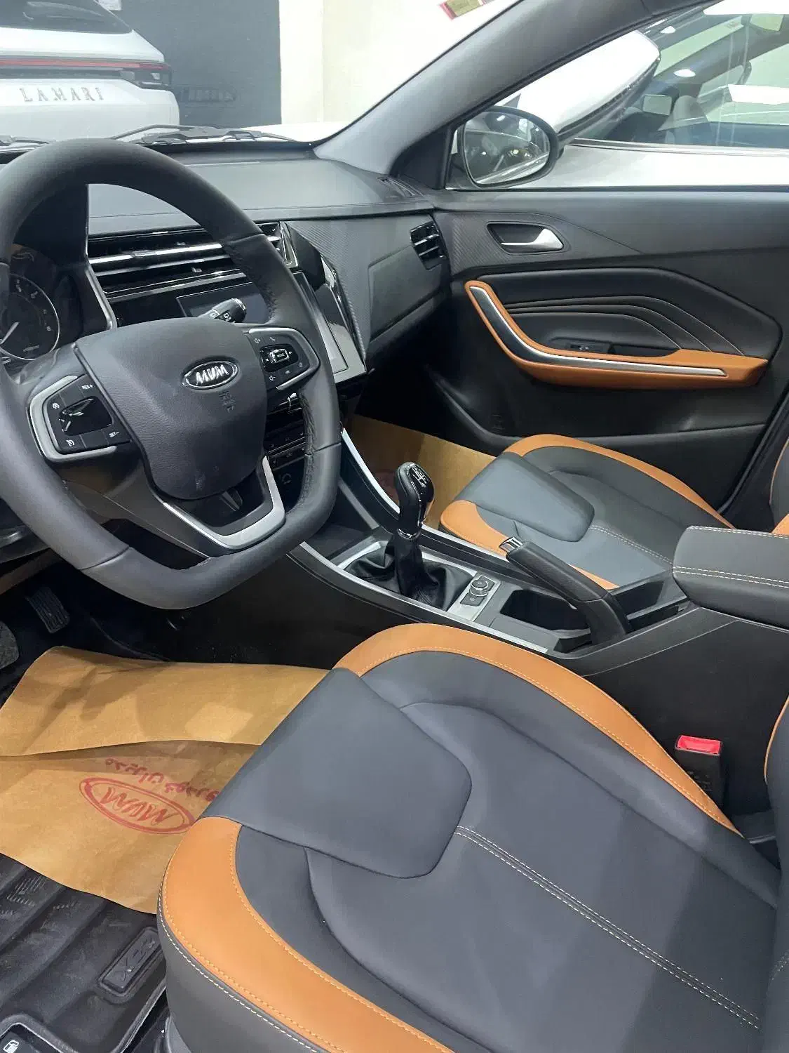 ام وی ام X22 پرو دنده‌ای - 1404