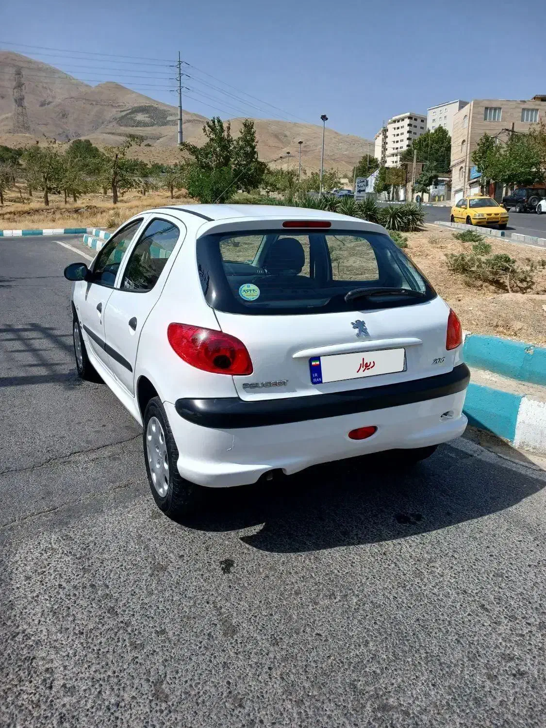 پژو 206 تیپ 2 - 1398