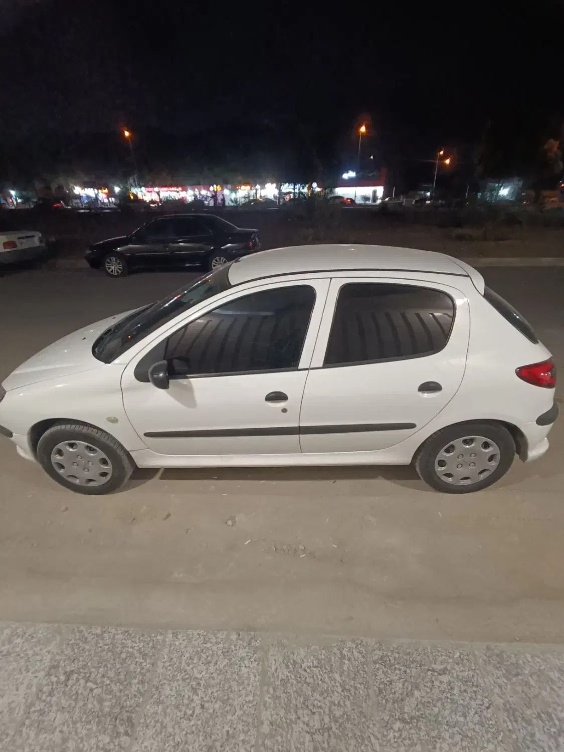 پژو 206 تیپ 3 - 1395