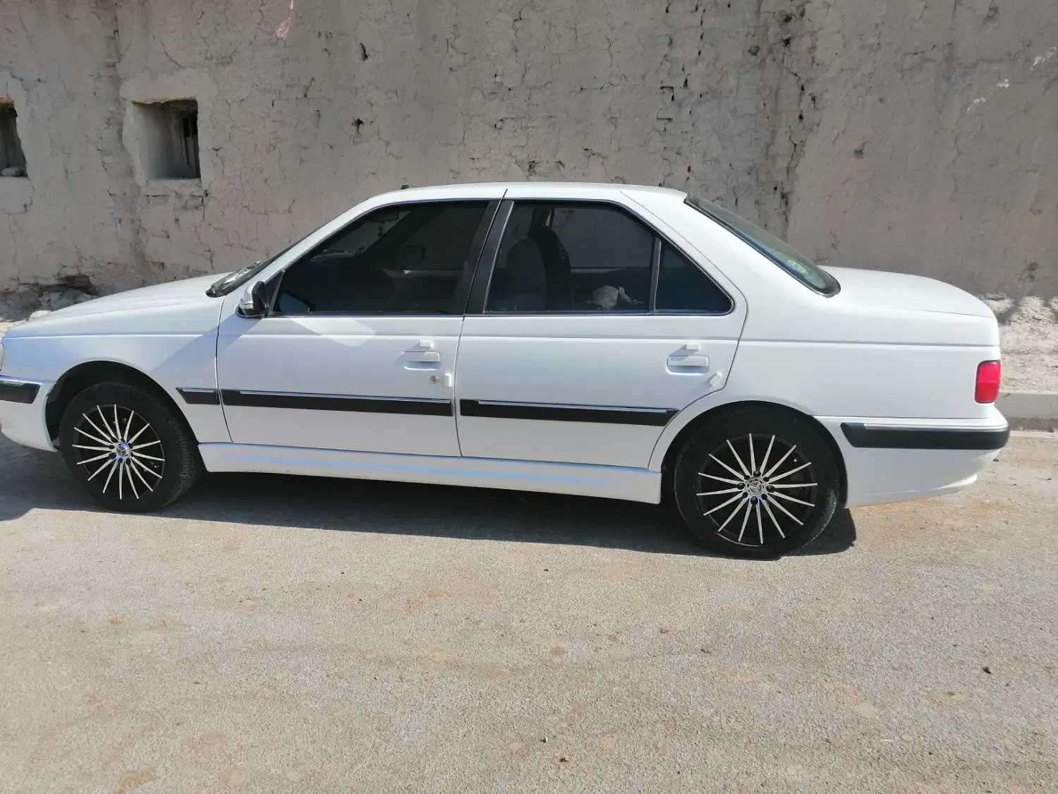 پژو پارس XU7P - 1401