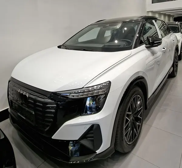 آئودی الکتریکی Q5 ۴۰ - 2024