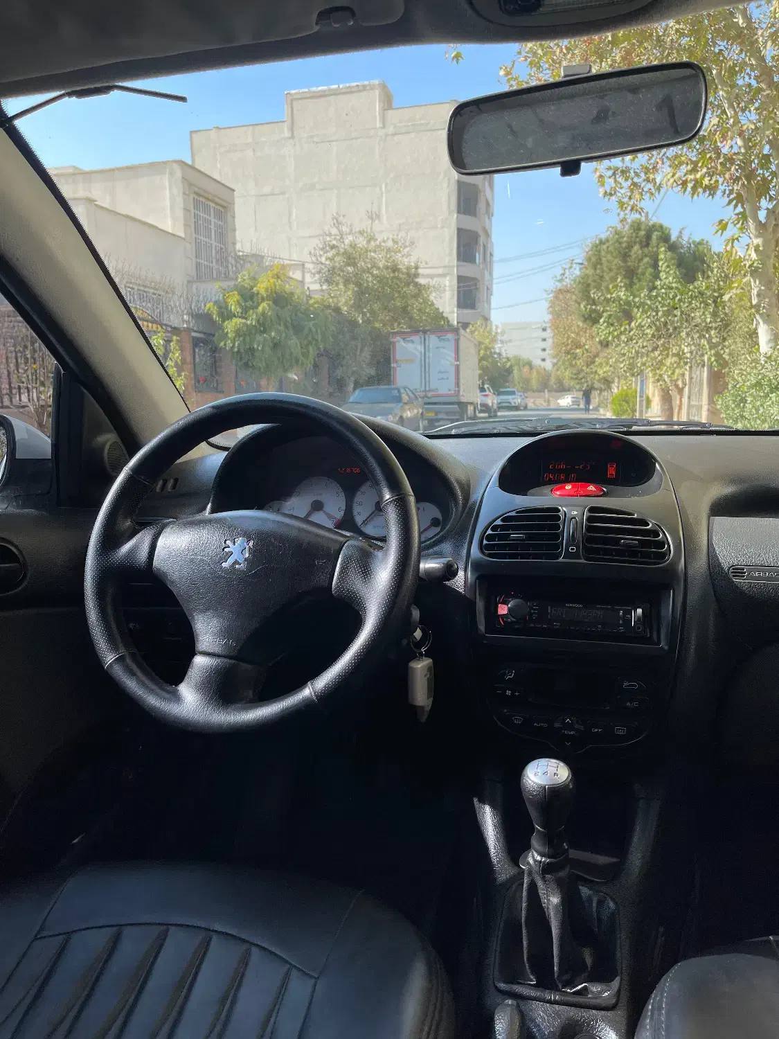 خودرو پژو، ۲۰۶ صندوق دار آگهی ann_20983975