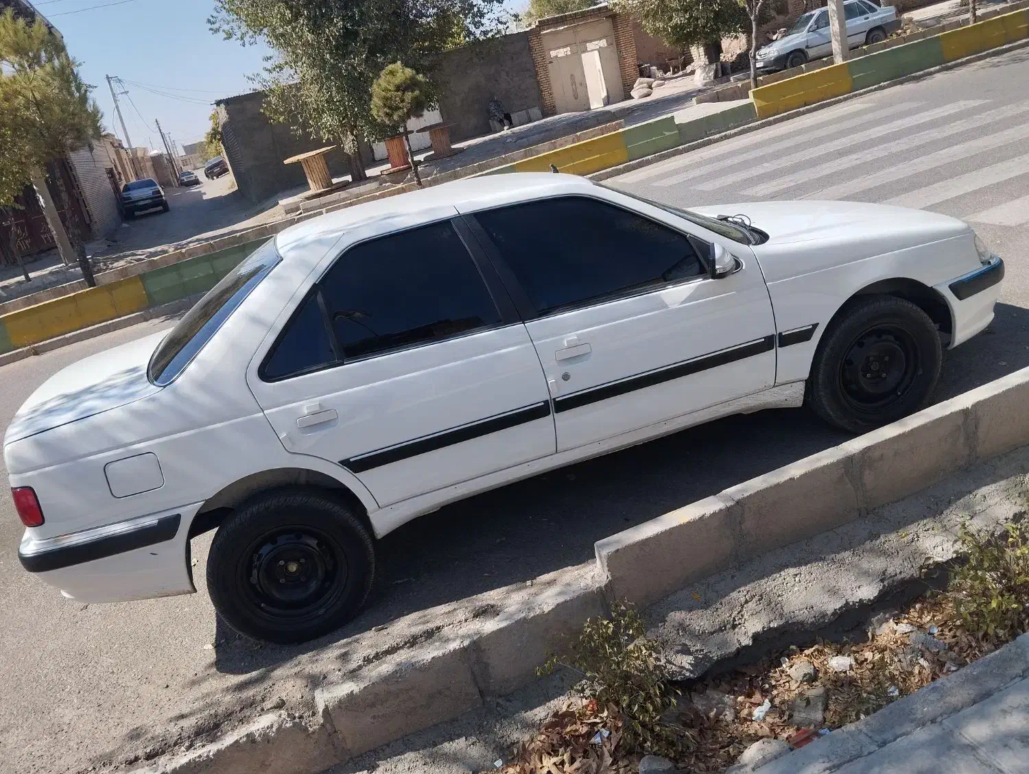 پژو پارس سال - 1390