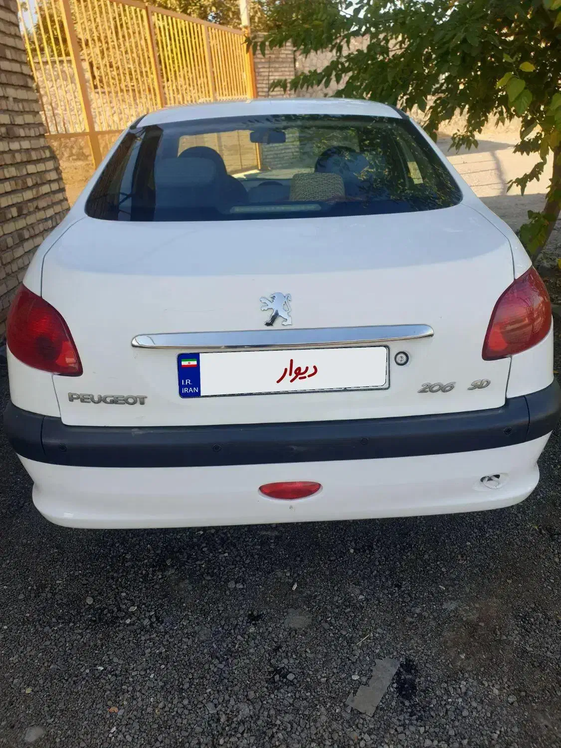 پژو ۲۰۶ صندوق دار v8 - 1389