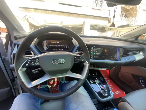 آئودی الکتریکی Q5 ۴۰ - 2024