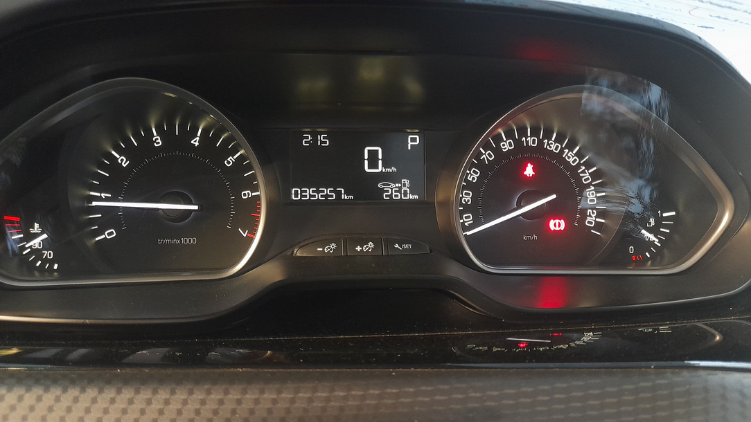 پژو 2008 اتوماتیک - 1397